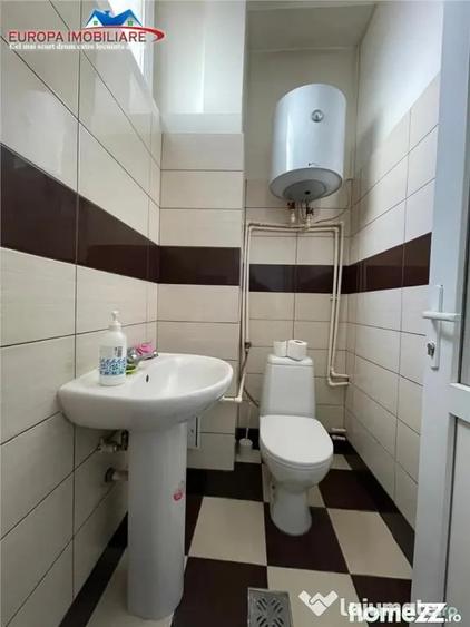 Spațiu comercial, de 100 mp, în Central