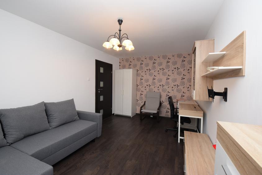 Apartament cu 2 camere decomandat în Titan