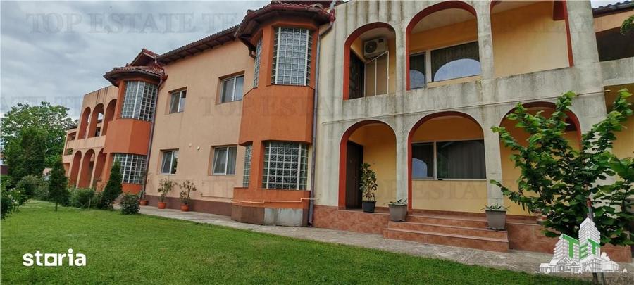 Casă cu 10 camere cu Teren 1000 Mp în Chiajna