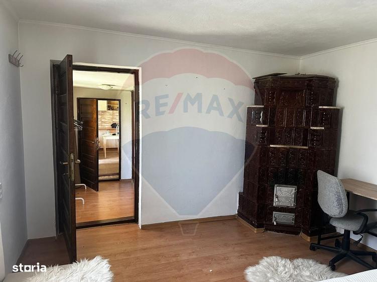 Casă cu 3 camere cu Teren 1000 Mp în Răcari