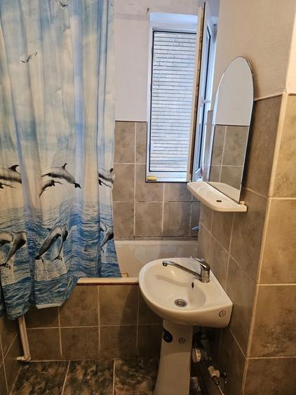 Apartament cu 2 camere decomandat în Petros