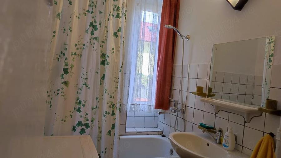 Apartament cu 2 camere nedecomandat în Centrul Civic