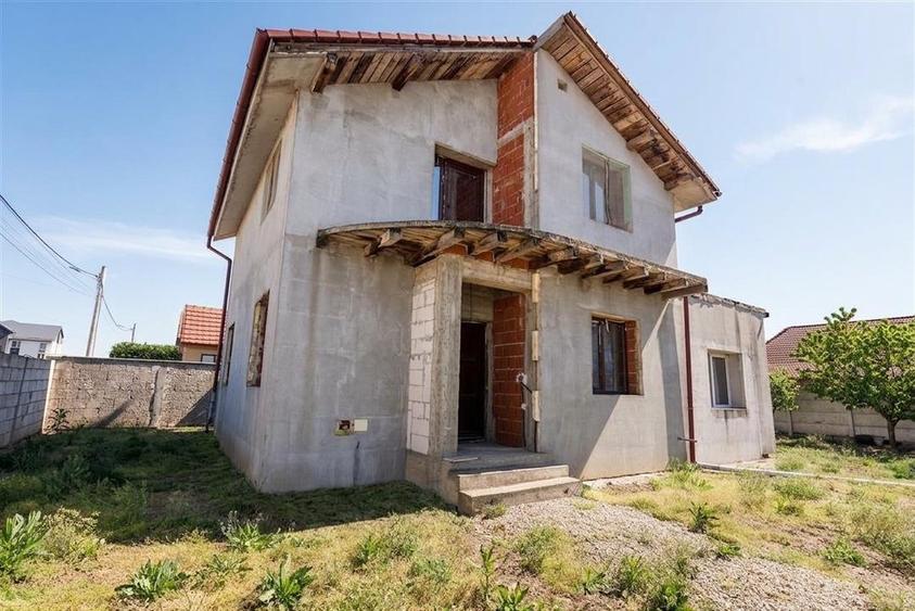 Casă cu 4 camere cu Teren 431 Mp în Sântandrei