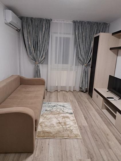 Garsonieră decomandată în Vărsătura