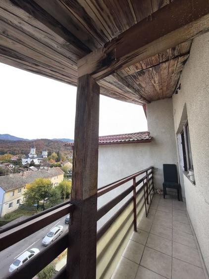 Apartament cu 2 camere decomandat în Timișu de Jos