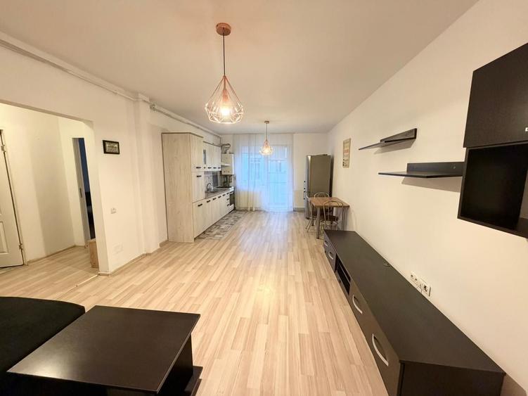 Apartament cu 2 camere semidecomandat în Florești