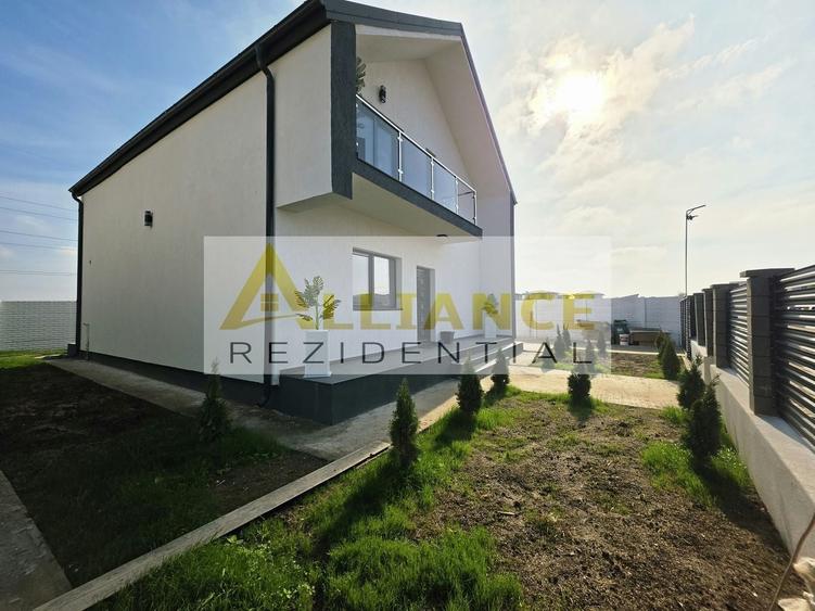 Casă individuală cu 4 camere cu Teren 300 Mp în Berceni