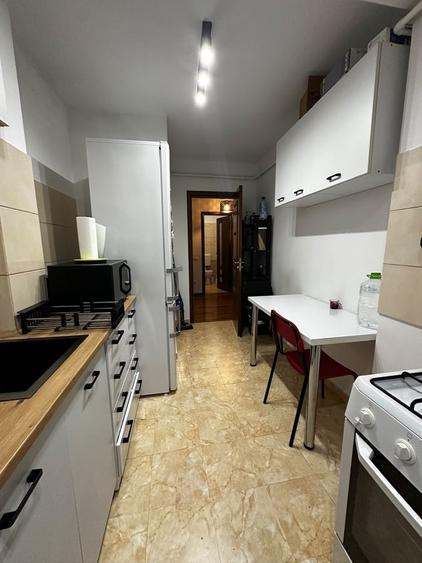 Apartament cu 2 camere decomandat în Păcii