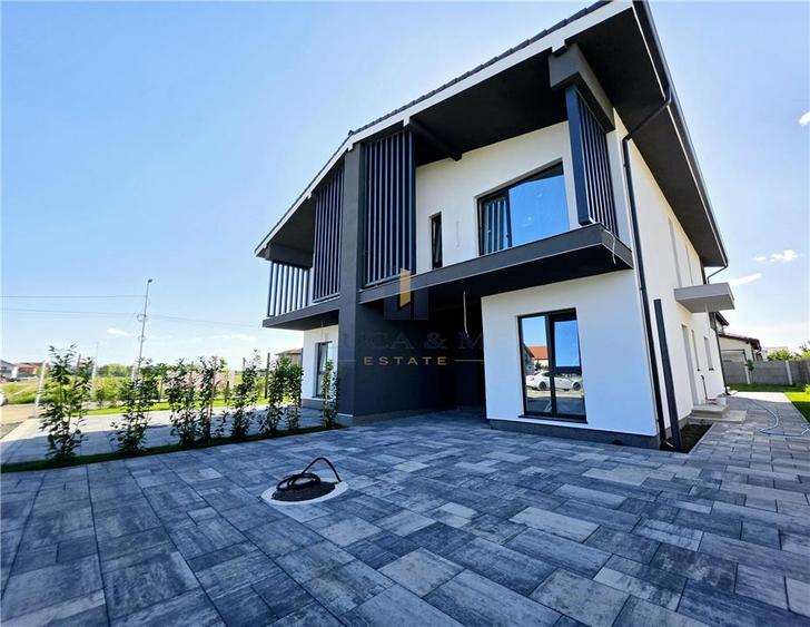 Duplex cu 4 camere cu Canalizare în Dumbrăvița