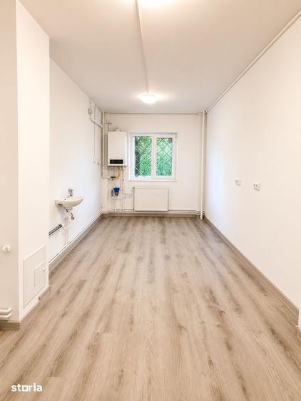 Spațiu comercial, de 85 mp, în Astra