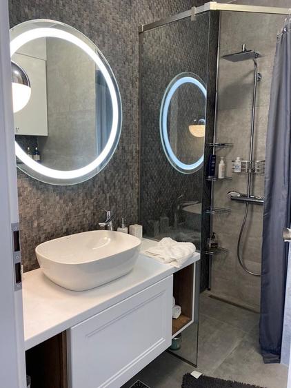 Apartament cu 4 camere decomandat în Aurel Vlaicu