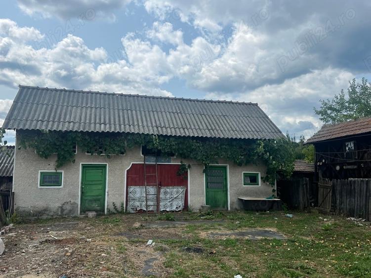 Casă cu 3 camere în Copăceni