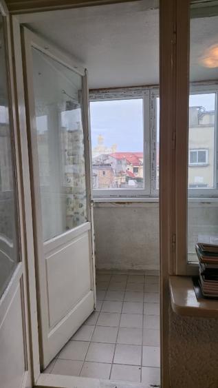 Apartament cu 2 camere decomandat, mobilat în Calea Plevnei