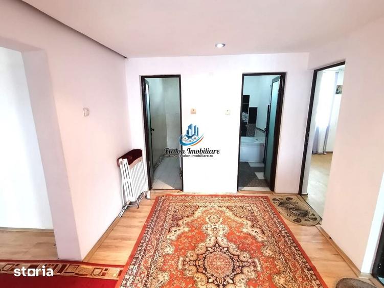Apartament cu 3 camere decomandat în Vest