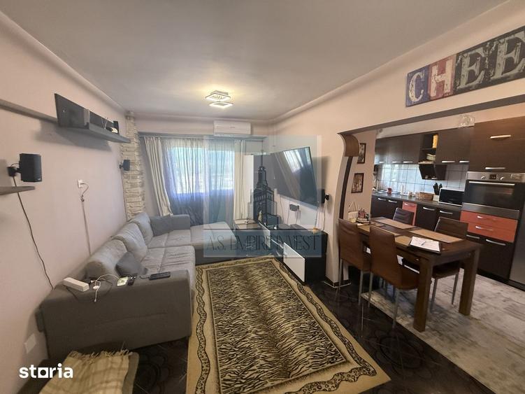Apartament cu 4 camere decomandat, mobilat în Triaj