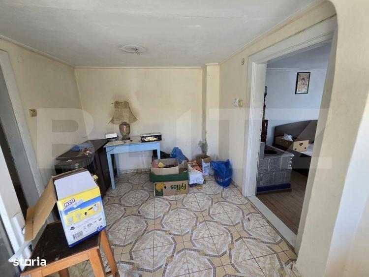 Casă cu 4 camere în Broșteni