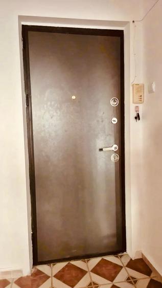 Apartament cu 2 camere semidecomandat, mobilat în P-ța Muncii