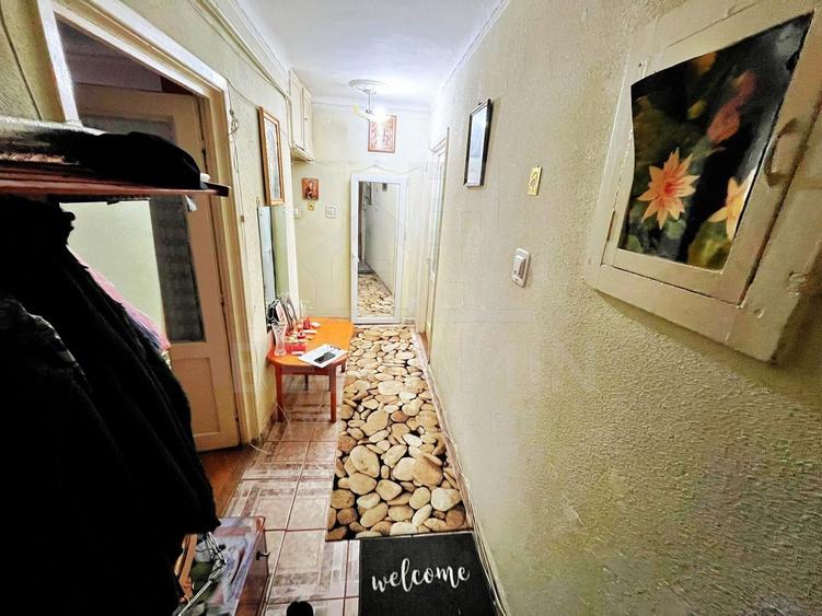 Apartament cu 2 camere decomandat în Central
