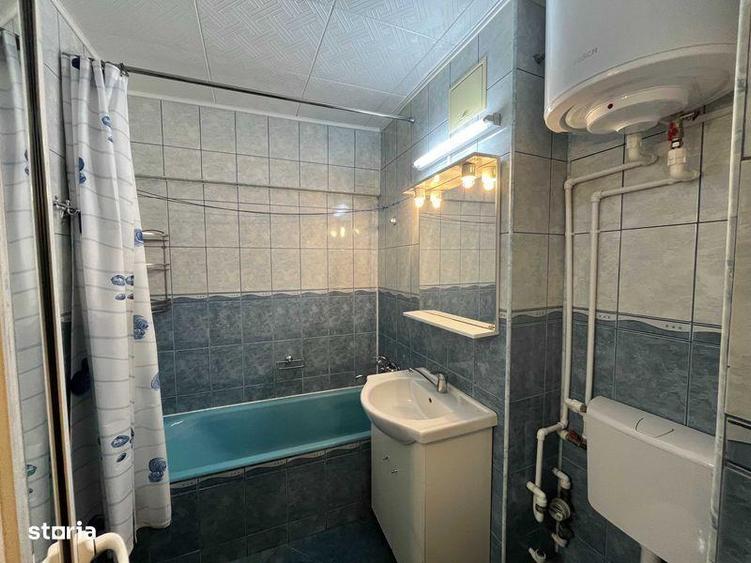 Apartament cu 2 camere decomandat în Micro 20