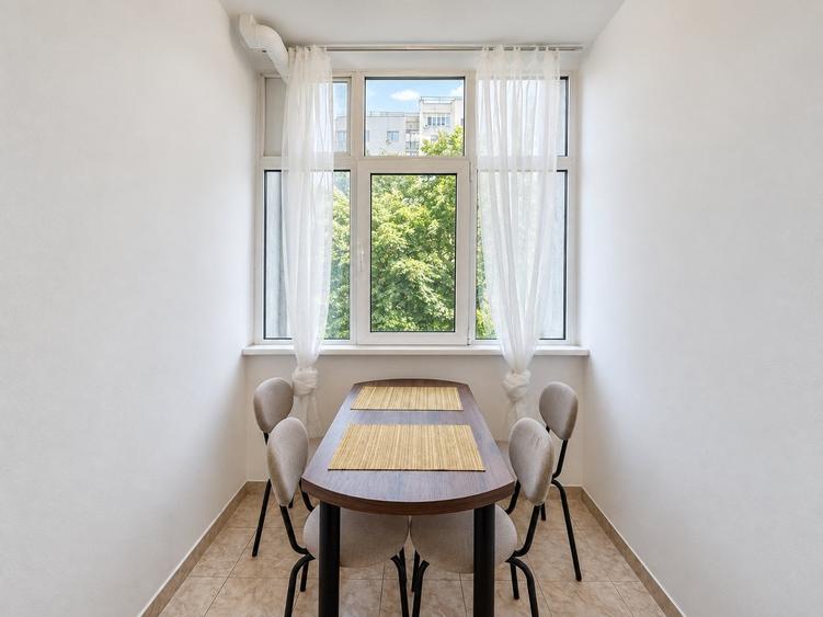 Apartament cu 3 camere semidecomandat, mobilat în Ferdinand