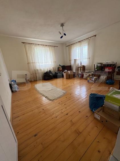 Casă individuală cu 7 camere cu Canalizare în Exterior Vest