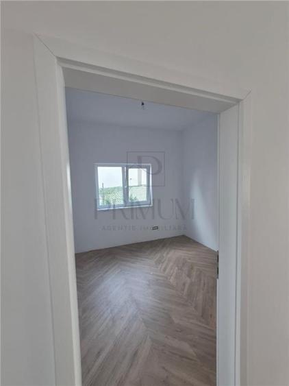 Duplex cu 4 camere cu Teren 370 Mp în Moșnița Nouă