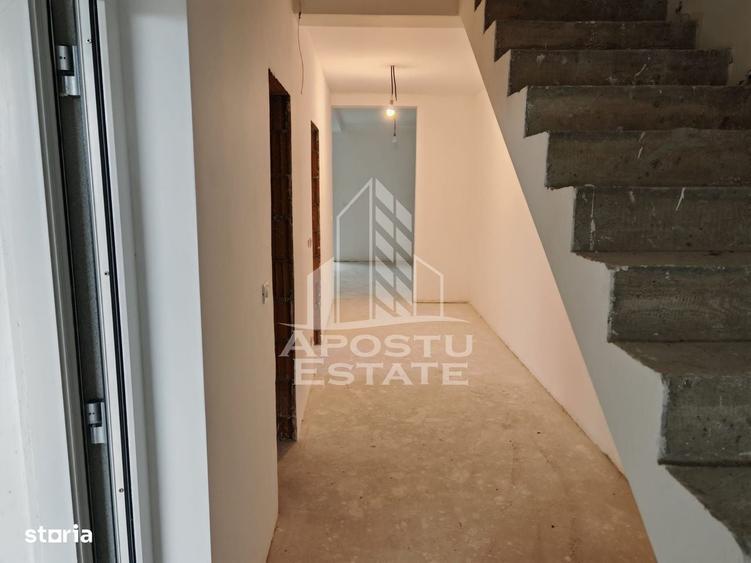 Casă cu 4 camere în Giarmata