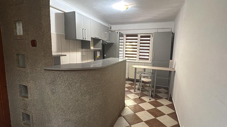 Inchiriez apartament 2camere central , etaj 1/3 pe termen lung si contract la ANAF - 4