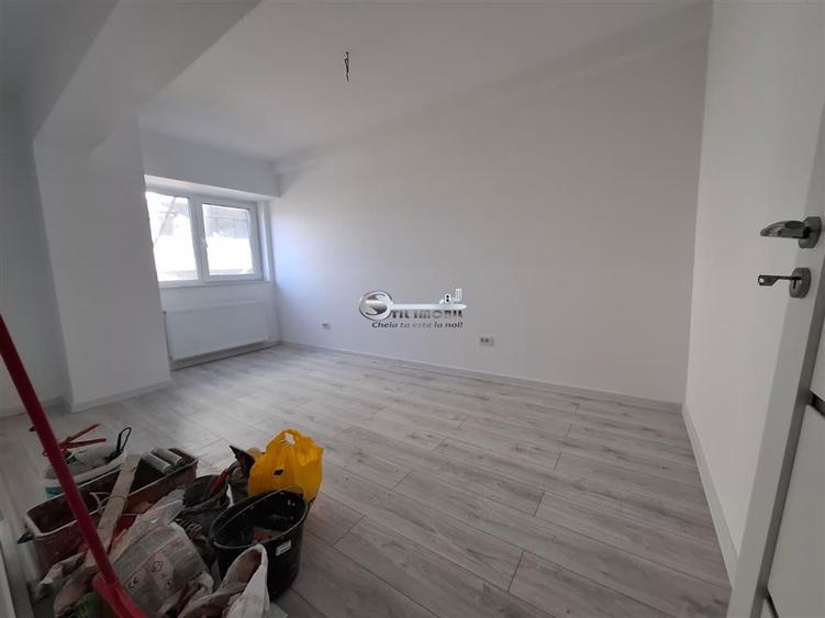 Apartament cu 2 camere decomandat în Galata