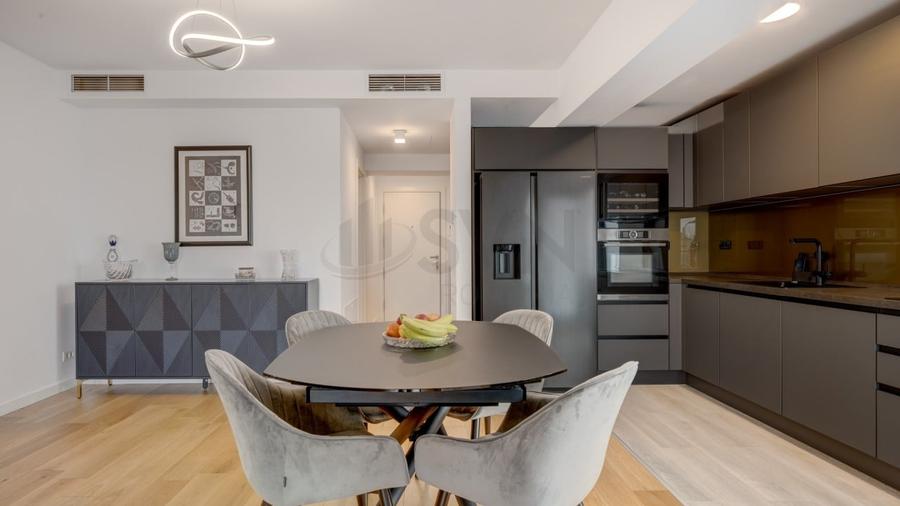 Apartament cu 3 camere decomandat, mobilat în Străulești