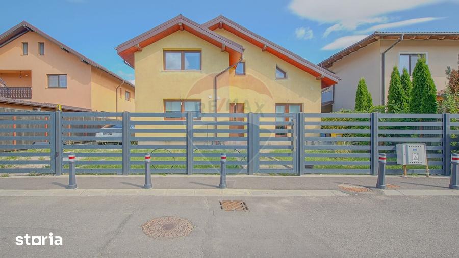 Casă cu 4 camere cu Teren 534 Mp în IAR