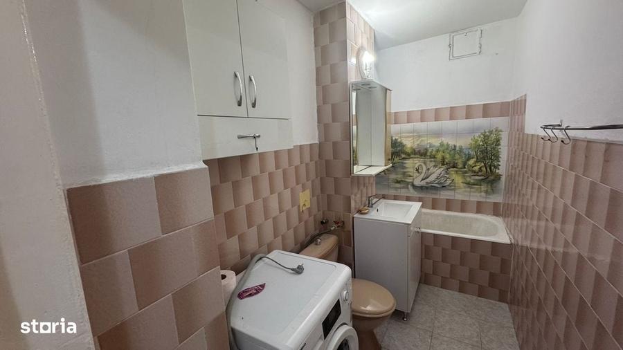 Apartament cu 3 camere decomandat în Dacia