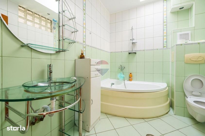 Casă cu 4 camere cu Teren 700 Mp în Bunloc