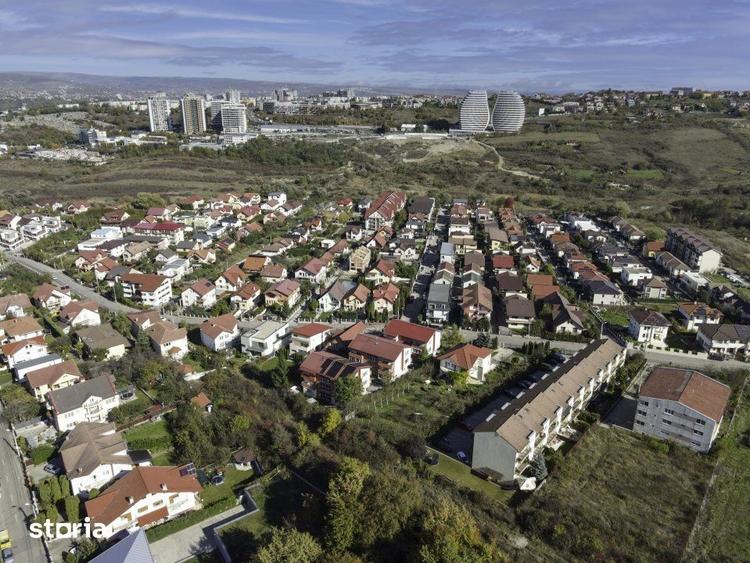 Teren de 2151 mp, în Câmpului