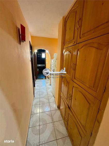 Apartament cu 3 camere decomandat în Cug
