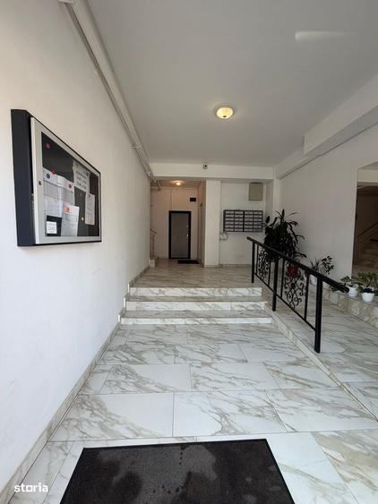 Apartament cu 2 camere decomandat în Central — fotografia 1