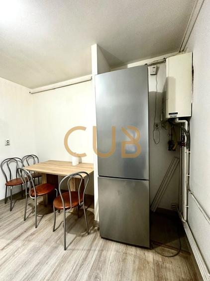 Apartament cu 3 camere decomandat, mobilat în Lipovei