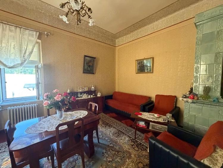 Casă cu 3 camere cu Teren 619 Mp în Central