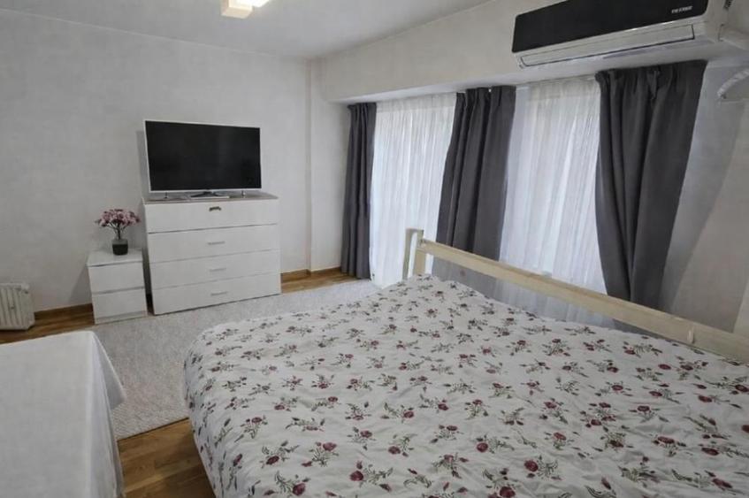 Apartament cu 3 camere în Decebal
