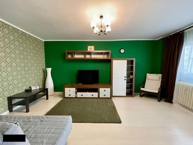 Apartament cu 2 camere decomandat în Basarabia