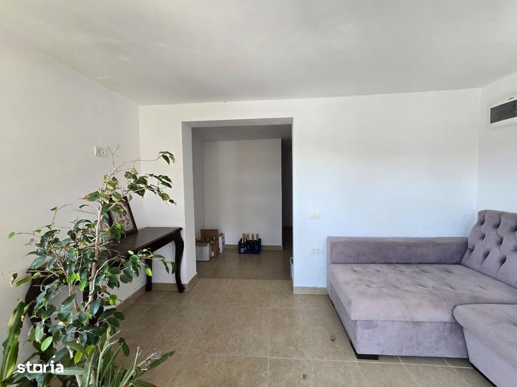 Casă cu 4 camere cu Teren 685 Mp în Central
