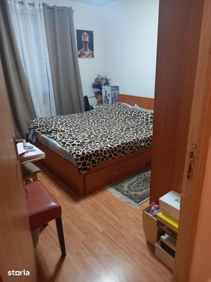 Apartament cu 3 camere în Rahova