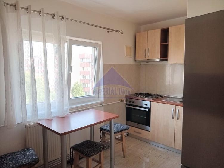 Apartament cu 3 camere decomandat în 13 Septembrie