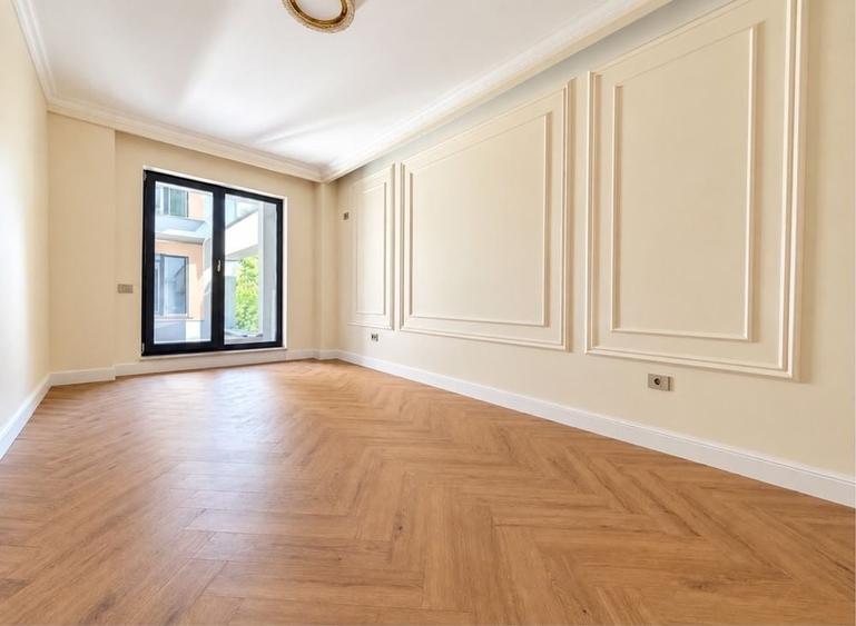 Apartament cu 2 camere semidecomandat în Jiului