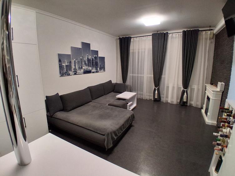 Apartament cu 3 camere în Copou
