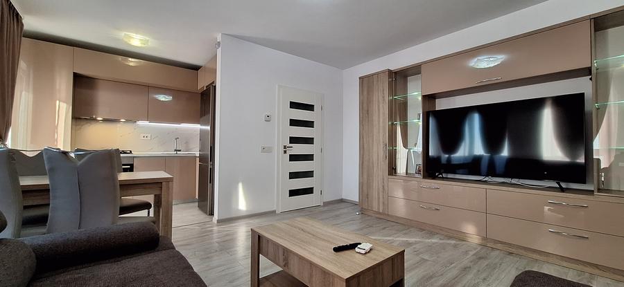 Apartament cu 2 camere decomandat, mobilat în Aradului