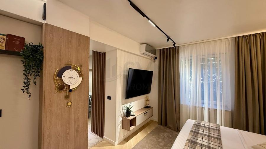 Apartament cu 2 camere decomandat, mobilat în P-ța Romană