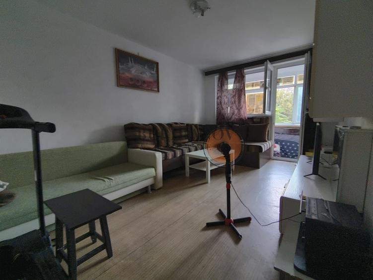 Apartament cu 3 camere decomandat în Doamna Ghica
