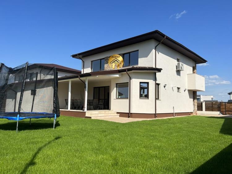 Casă individuală cu 5 camere cu Teren 530 Mp în Otopeni
