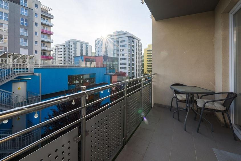 Apartament cu 2 camere decomandat, mobilat în Tractorul